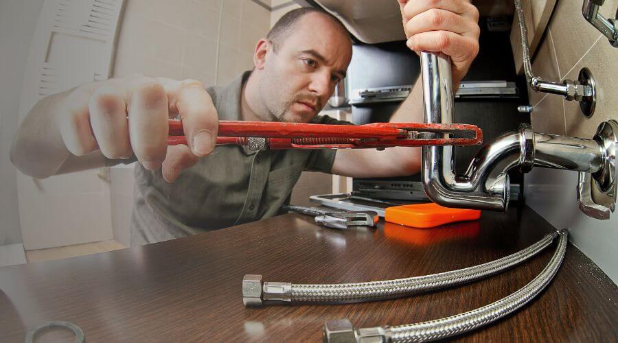 Expert burst pipe repair services in Kismet, KS